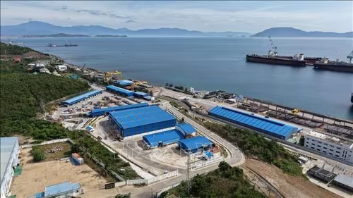Khánh Hòa đặt mục tiêu hút 450 nghìn tỷ đồng vào Vân Phong